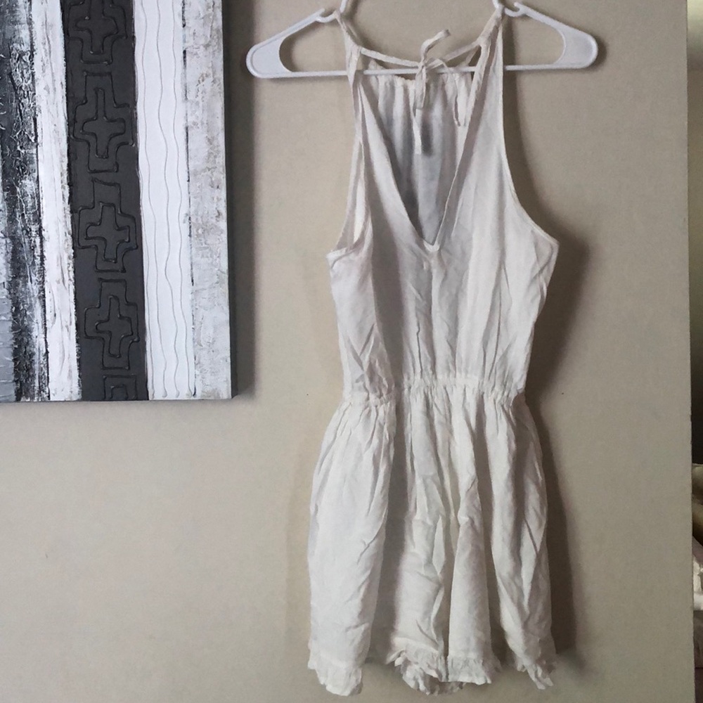 Hollister romper - Picture 3 of 3